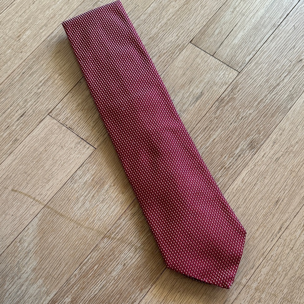 Brioni Red and White Patterned Tie